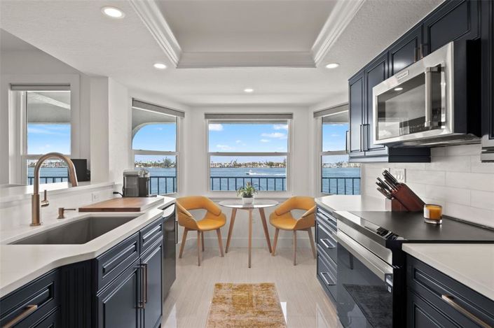 Image No.19-2 Bed Property for sale