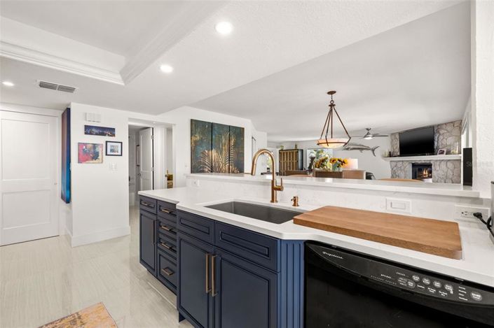 Image No.23-2 Bed Property for sale