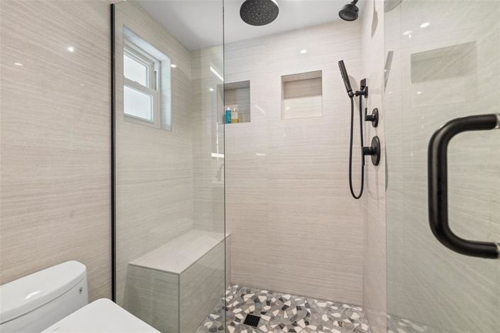 Image No.32-2 Bed Property for sale