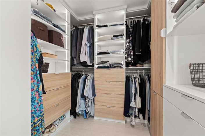 Image No.34-2 Bed Property for sale