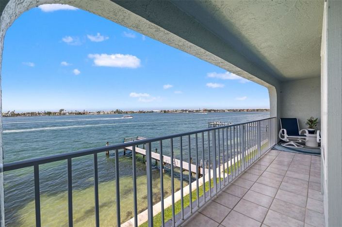 Image No.43-2 Bed Property for sale