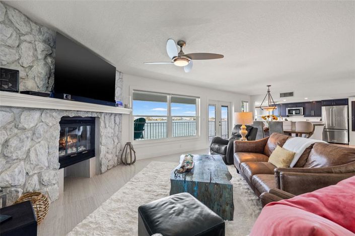 Image No.6-2 Bed Property for sale