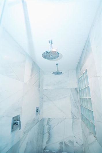 Image No.23-Propriété de 5 chambres à vendre à Orlando