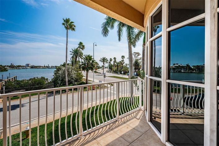 Image No.42-3 Bed Townhouse for sale