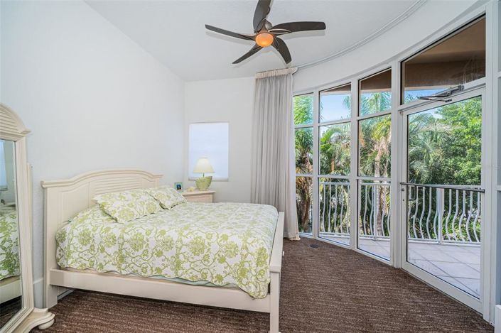 Image No.48-3 Bed Townhouse for sale