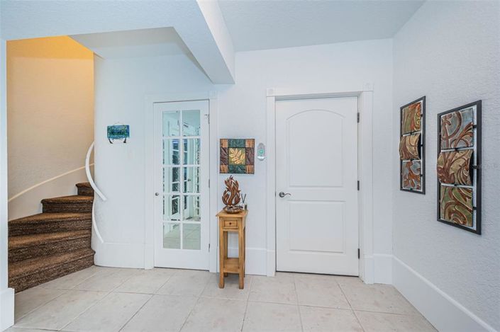 Image No.8-3 Bed Townhouse for sale