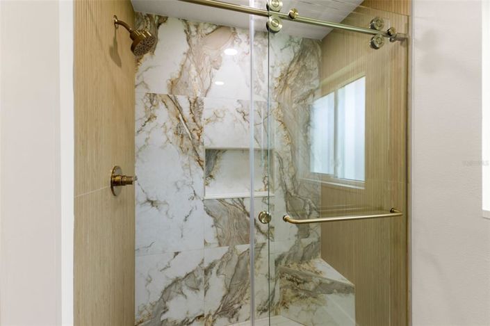 Image No.14-3 Bed Property for sale