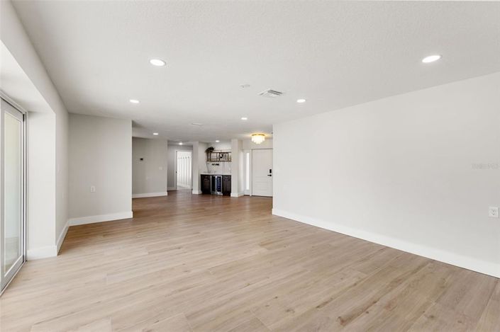 Image No.20-3 Bed Property for sale