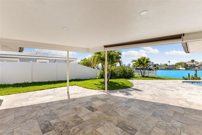 Image No.28-3 Bed Property for sale