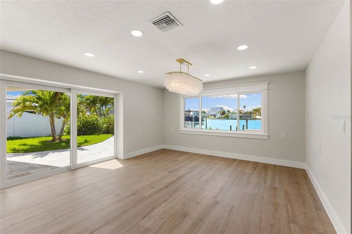 Image No.30-3 Bed Property for sale