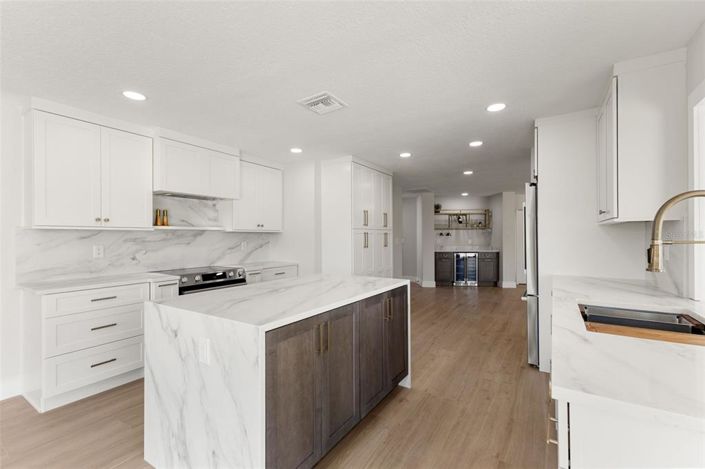 Image No.31-3 Bed Property for sale