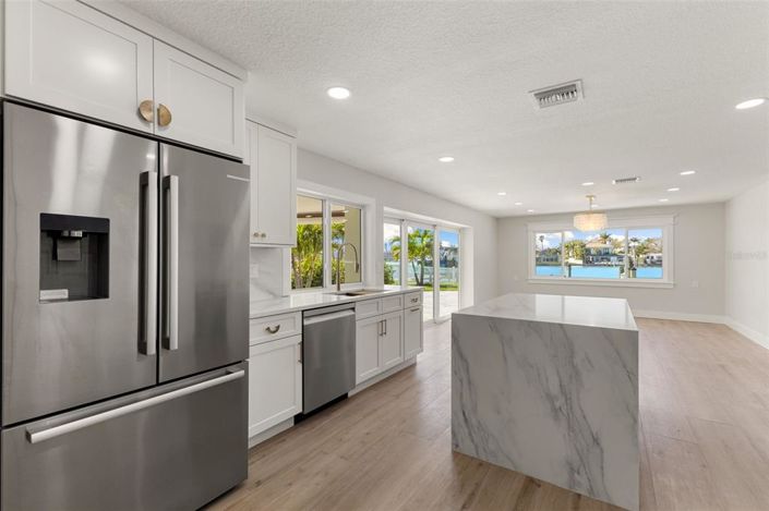 Image No.35-3 Bed Property for sale