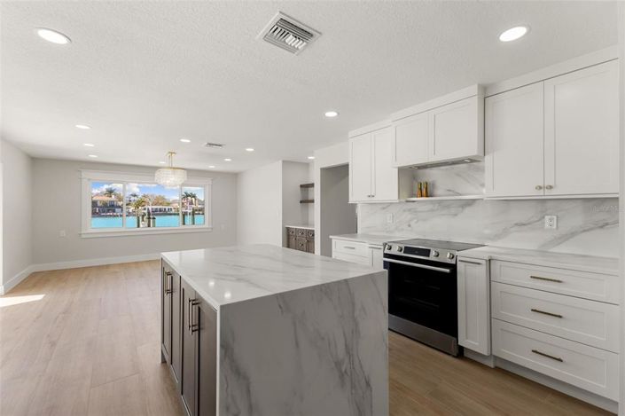 Image No.36-3 Bed Property for sale