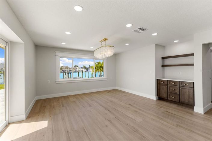 Image No.38-3 Bed Property for sale