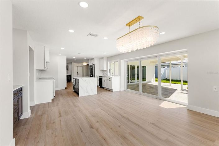 Image No.40-3 Bed Property for sale