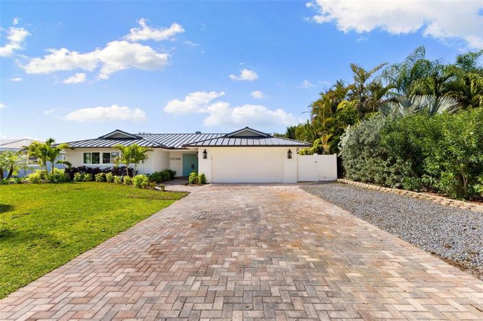 Image No.5-3 Bed Property for sale