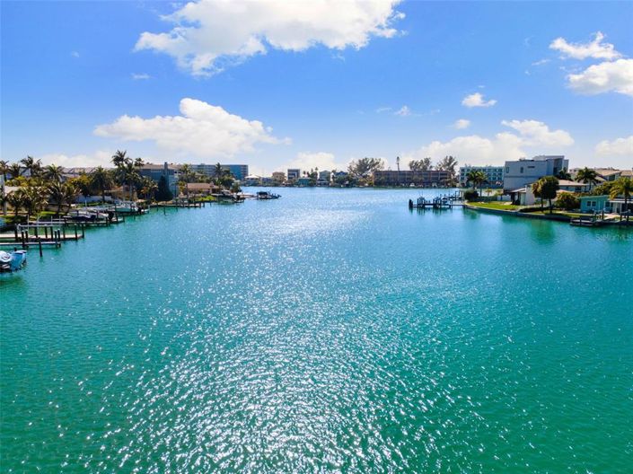 Image No.52-3 Bed Property for sale