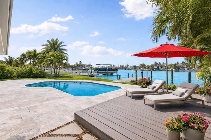 Image No.60-3 Bed Property for sale