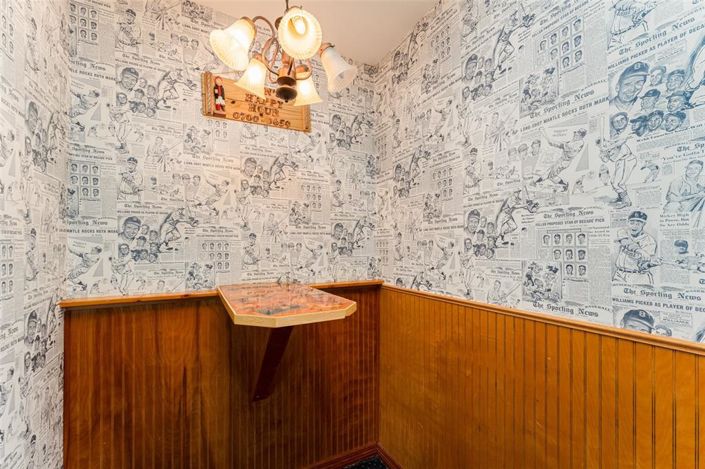 Image No.17-3 Bed Property for sale