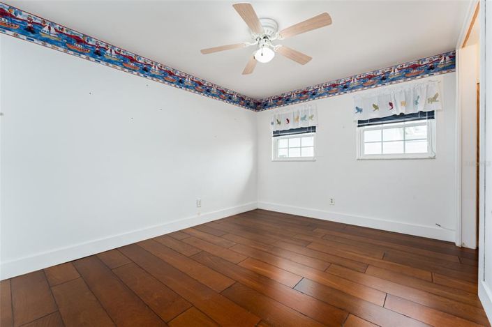 Image No.22-3 Bed Property for sale