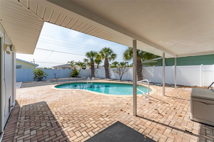 Image No.26-3 Bed Property for sale