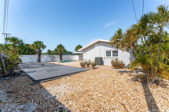 Image No.31-3 Bed Property for sale