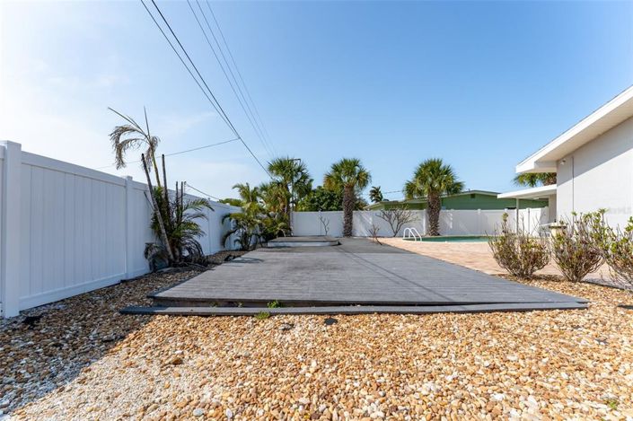 Image No.32-3 Bed Property for sale