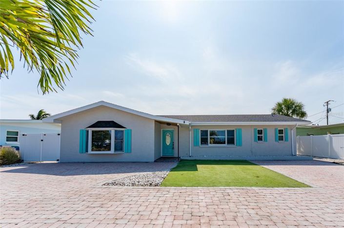 Image No.34-3 Bed Property for sale