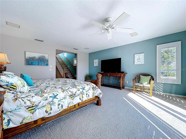 Image No.17-4 Bed Property for sale