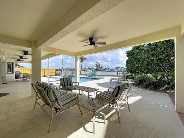 Image No.37-4 Bed Property for sale