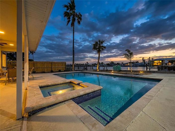 Image No.42-4 Bed Property for sale