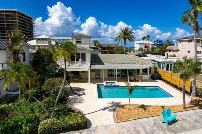 Image No.55-4 Bed Property for sale