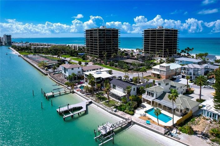 Image No.57-4 Bed Property for sale