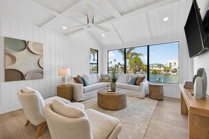 Image No.10-3 Bed Property for sale