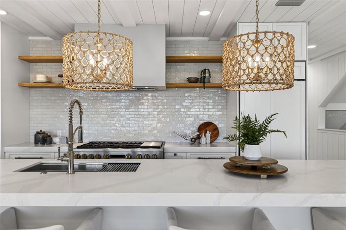 Image No.17-3 Bed Property for sale