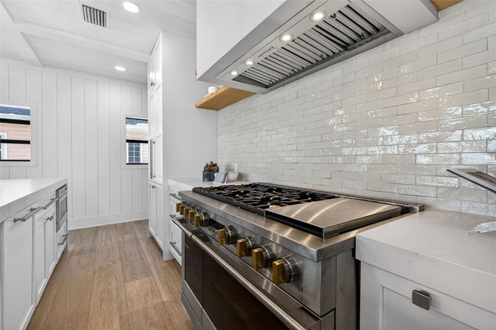 Image No.19-3 Bed Property for sale