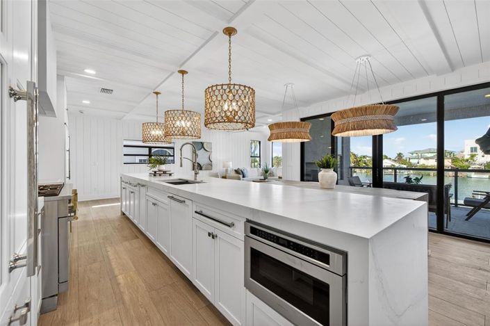 Image No.21-3 Bed Property for sale