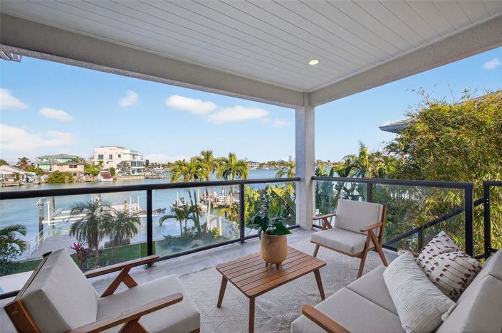 Image No.24-3 Bed Property for sale