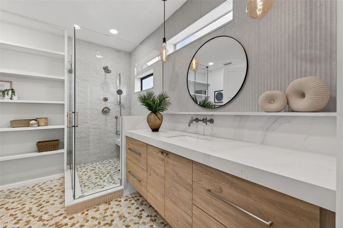 Image No.33-3 Bed Property for sale