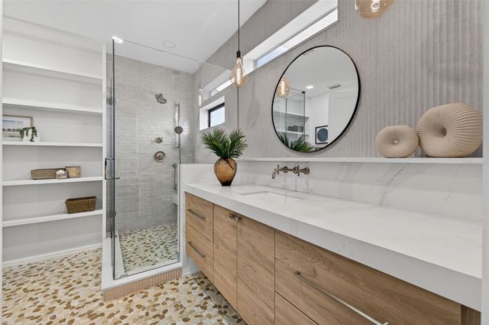 Image No.34-3 Bed Property for sale