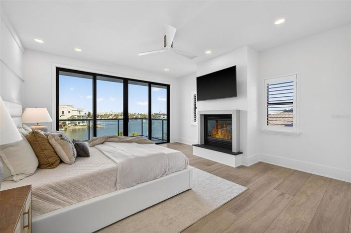 Image No.44-3 Bed Property for sale