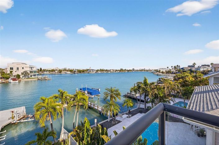 Image No.54-3 Bed Property for sale