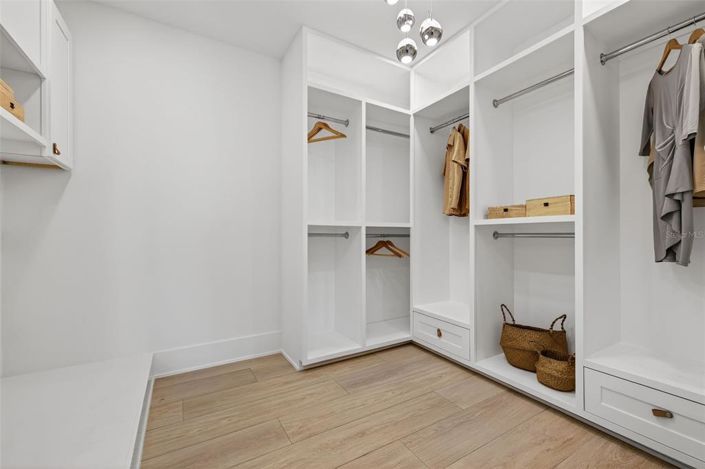 Image No.55-3 Bed Property for sale