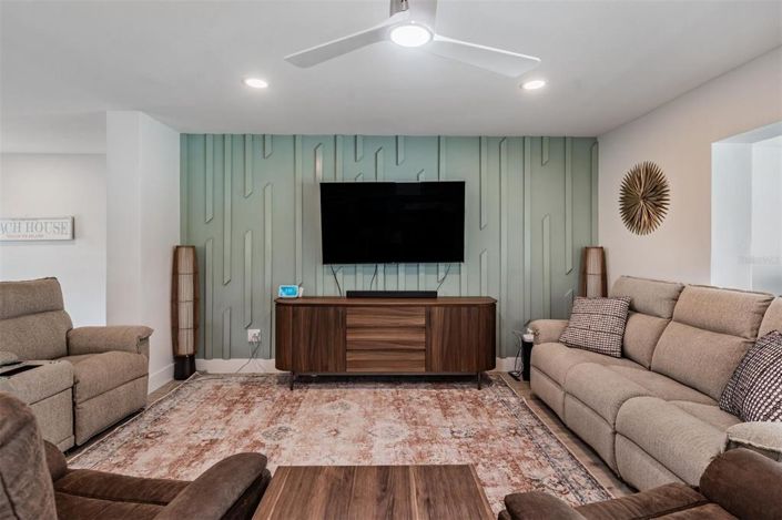 Image No.30-3 Bed Property for sale