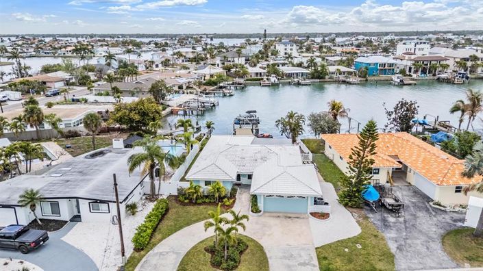 Image No.32-3 Bed Property for sale