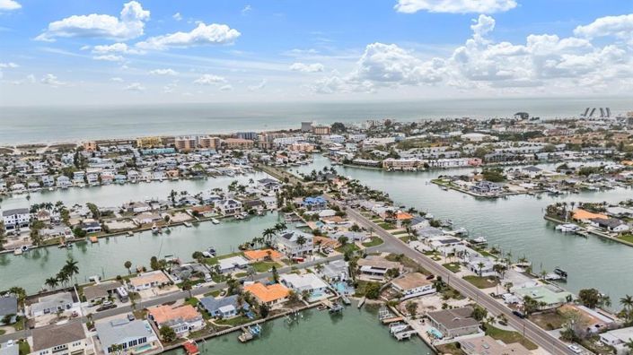 Image No.37-3 Bed Property for sale