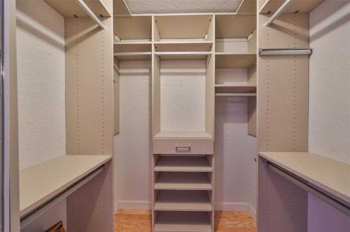 Image No.27-3 Bed Townhouse for sale