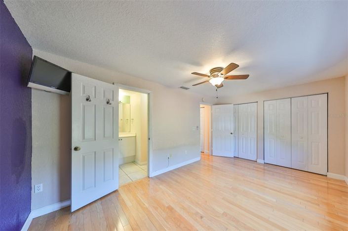 Image No.31-3 Bed Townhouse for sale