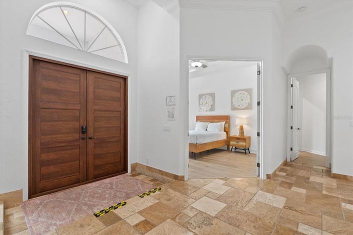 Image No.3-5 Bed Property for sale