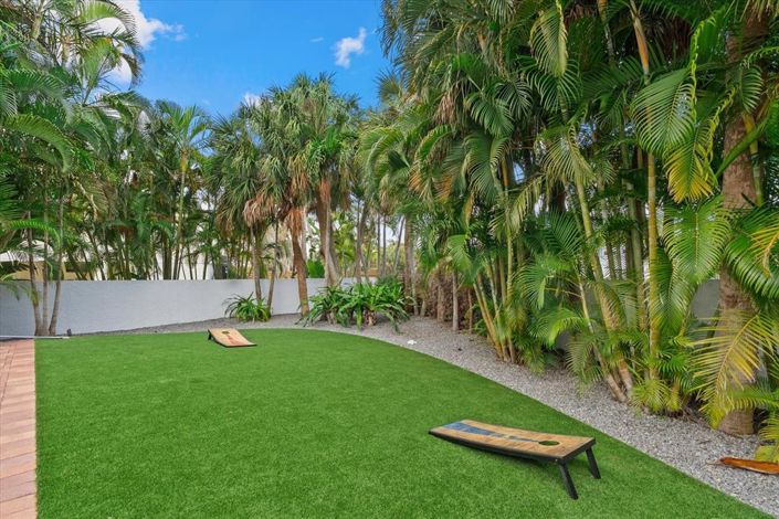 Image No.45-5 Bed Property for sale